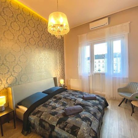 Luxury Buda Lejlighed Budapest Eksteriør billede
